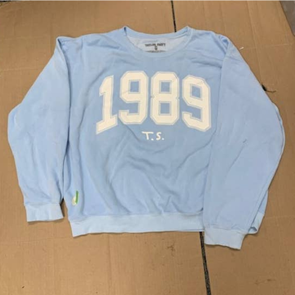 Taylor Swift 1989 Tour Concert Crewneck Pullover Sweatshirt In X-Large